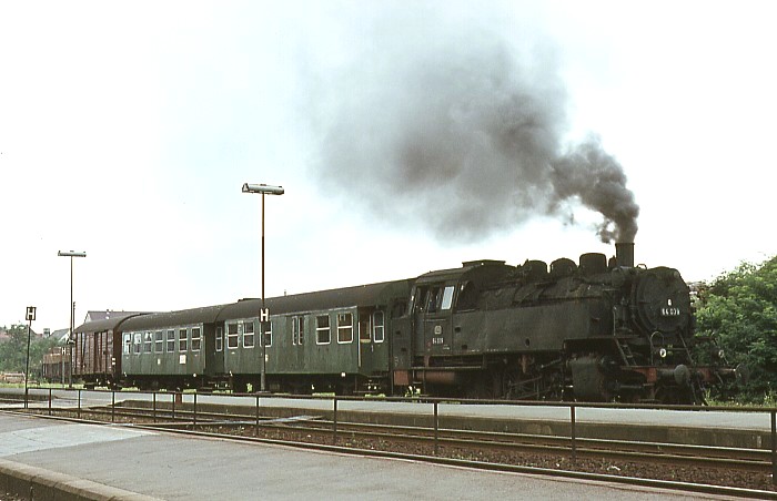 P9287 mit 64 039 am 30.7.1966 in Obernburg-Elsenfeld